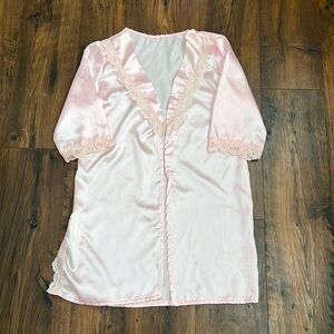 Lace Detail Robe
